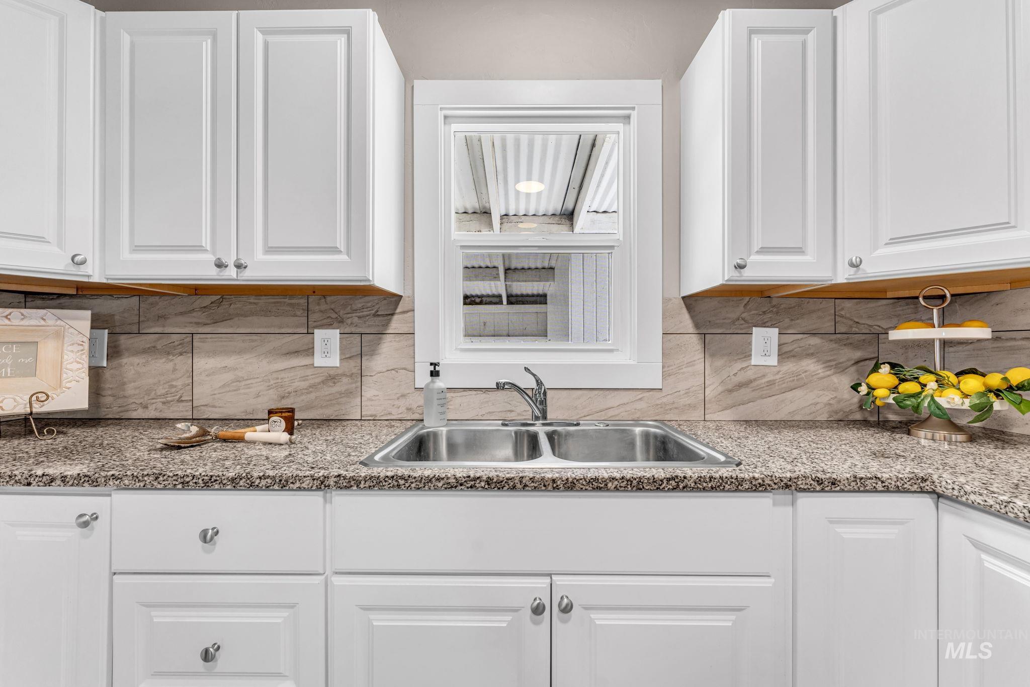 425 6th Street Filer, ID 83328 - Photo 7 of 29