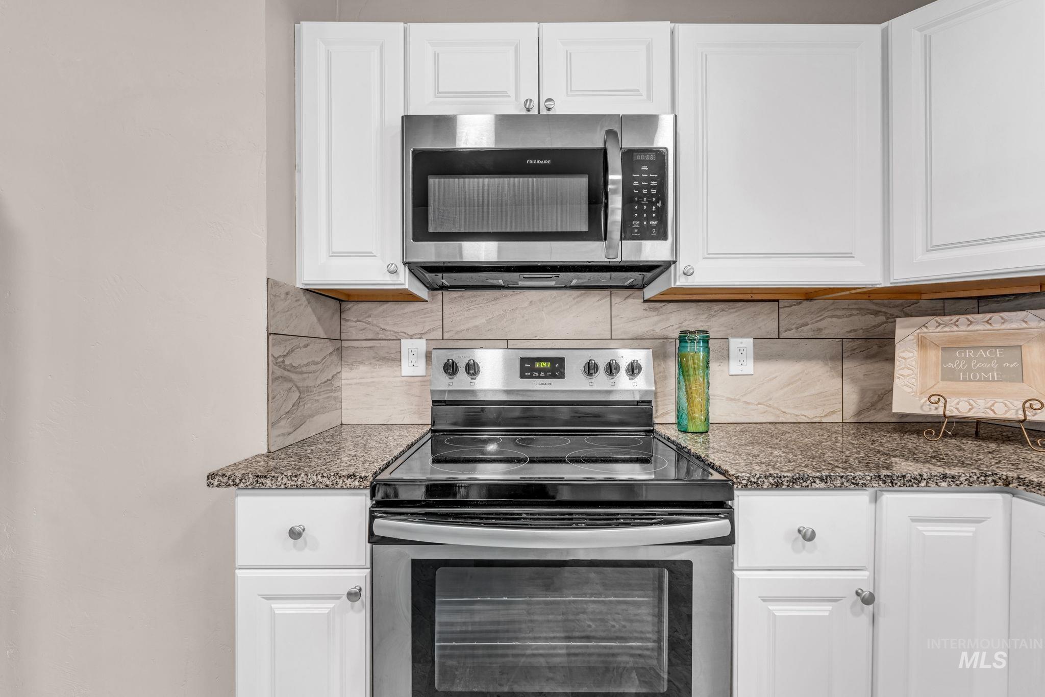 425 6th Street Filer, ID 83328 - Photo 8 of 29