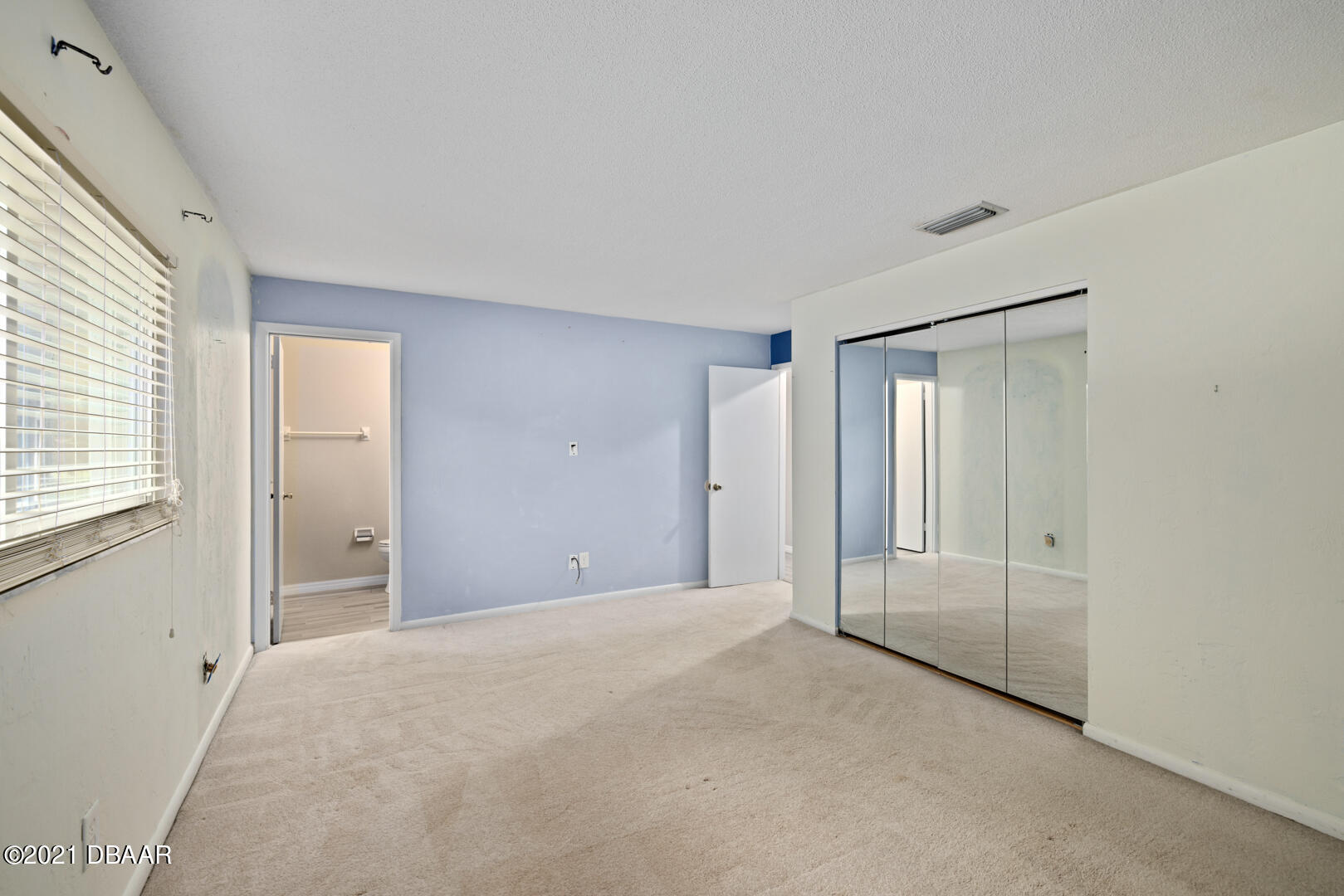 550 Ruth Street Port Orange, FL 32127 - Photo 7 of 38 550 RUTH STREET - INTERIOR-15