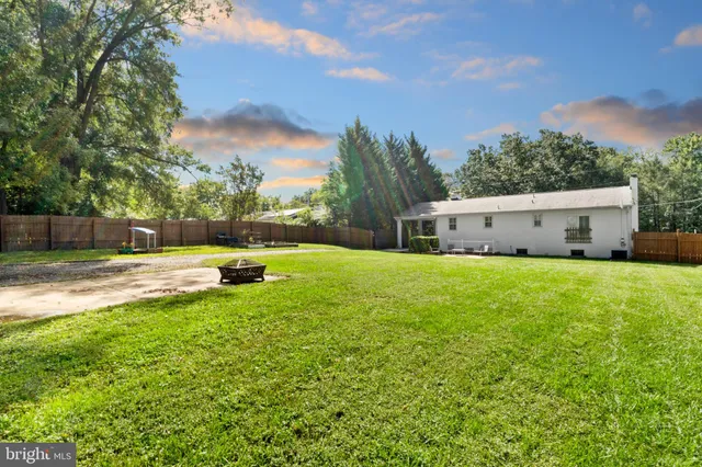 a picture of a book and a white wall