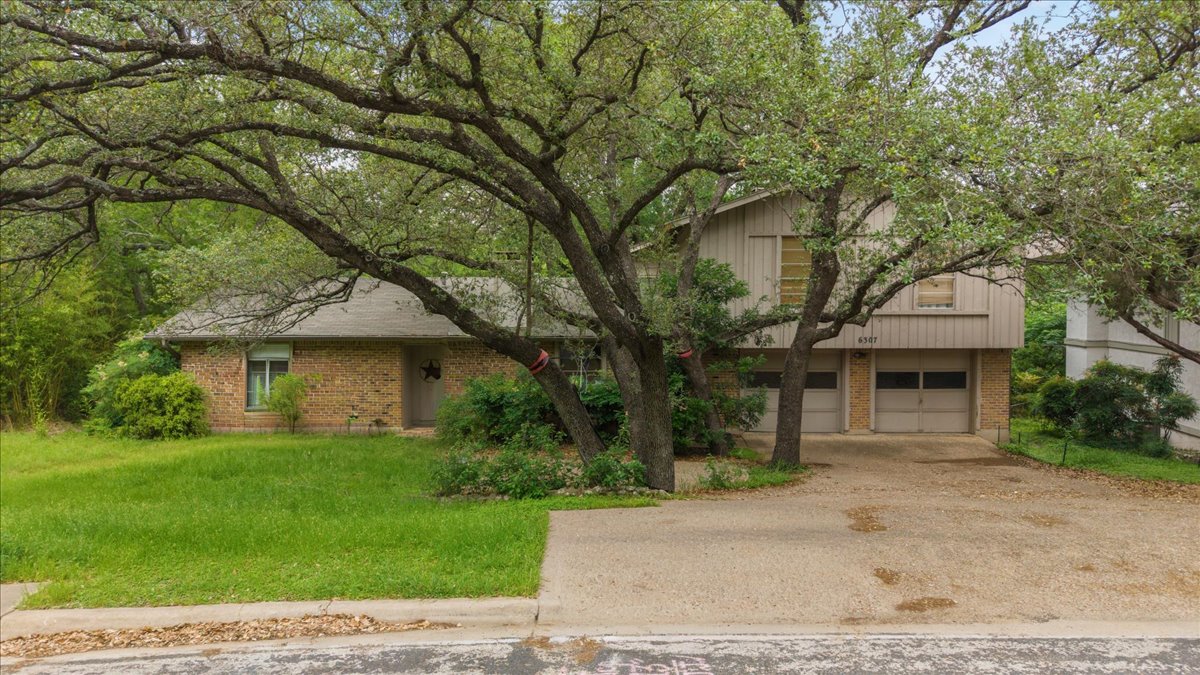 6307 Shadow Valley Drive Austin, TX 78731 - Photo 2 of 24