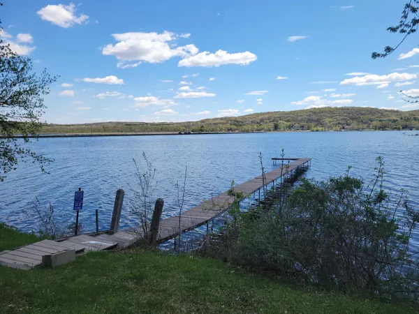 $720,000 | W10580 Tipperary Road, Poynette, WI 53955