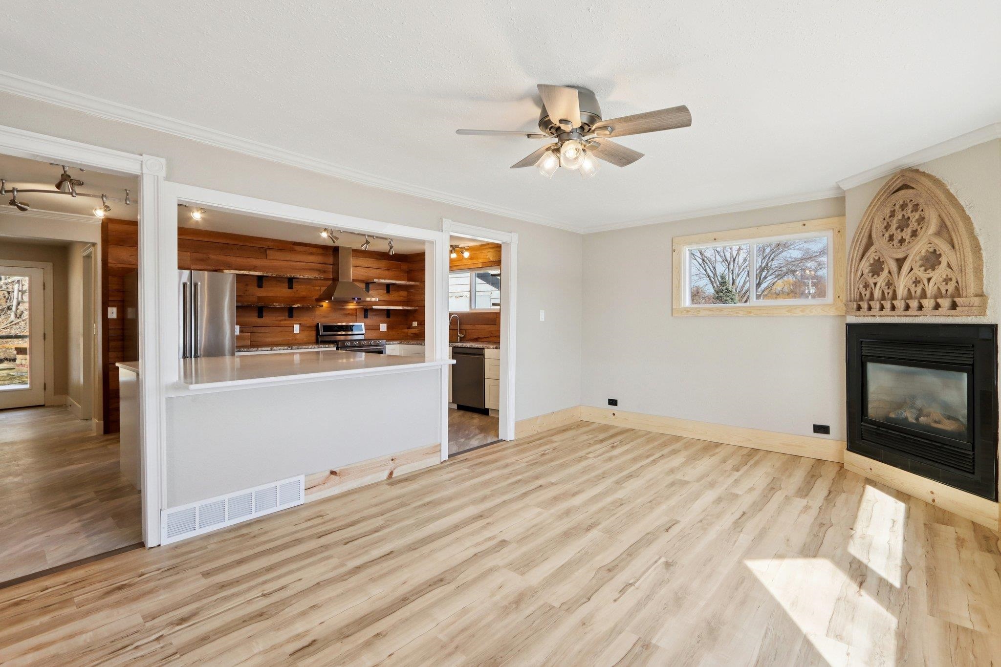 W10580 Tipperary Road Poynette, WI 53955 - Photo 3 of 66