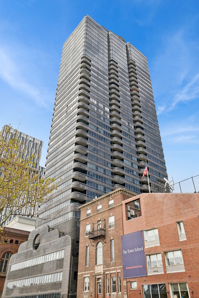 530 East 76th Street, Unit 6J Manhattan, NY 10021 - Photo 2 of 10 a front view of a building