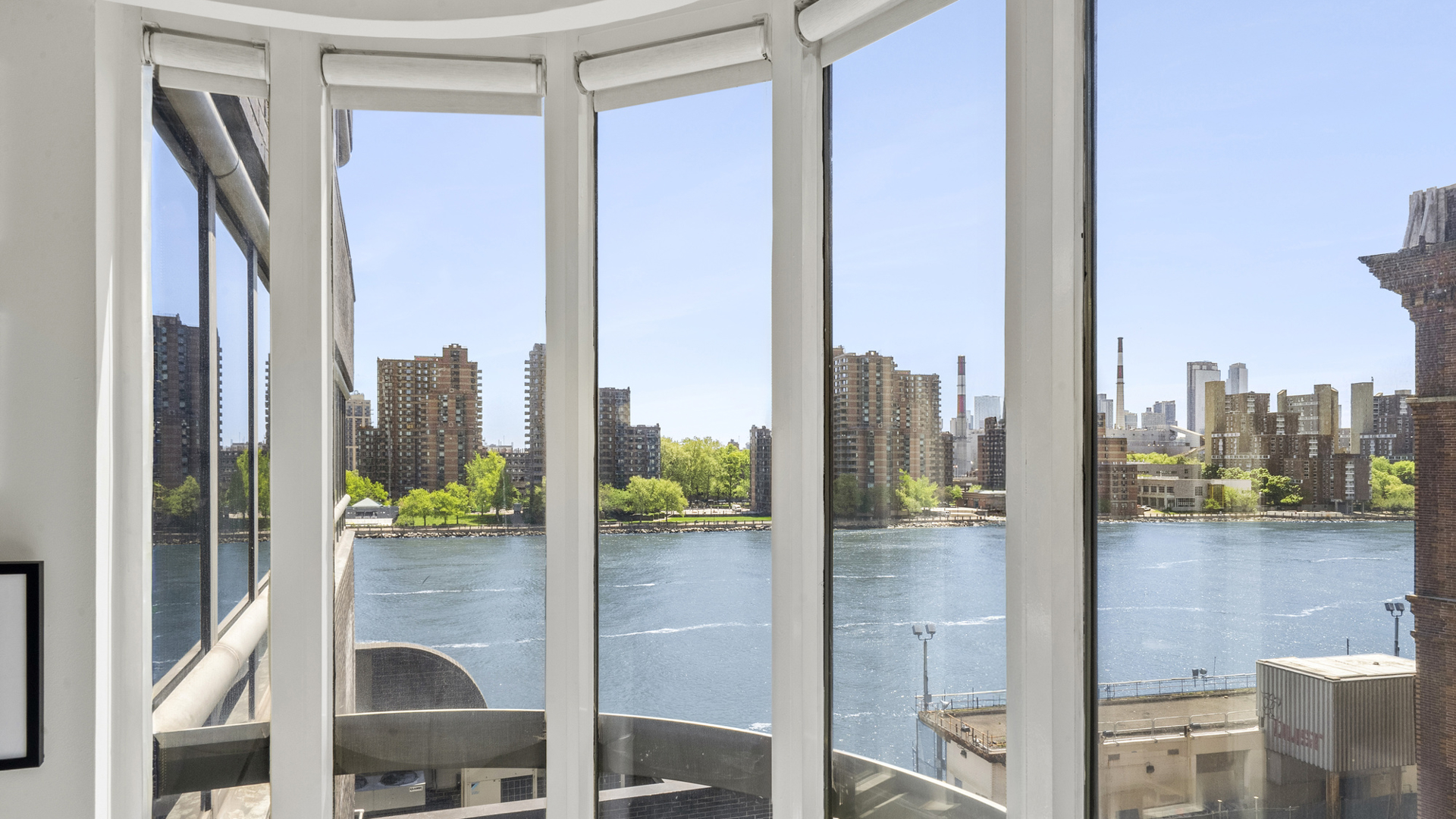 530 East 76th Street, Unit 6J Manhattan, NY 10021 - Photo 8 of 12 a balcony with view of city view