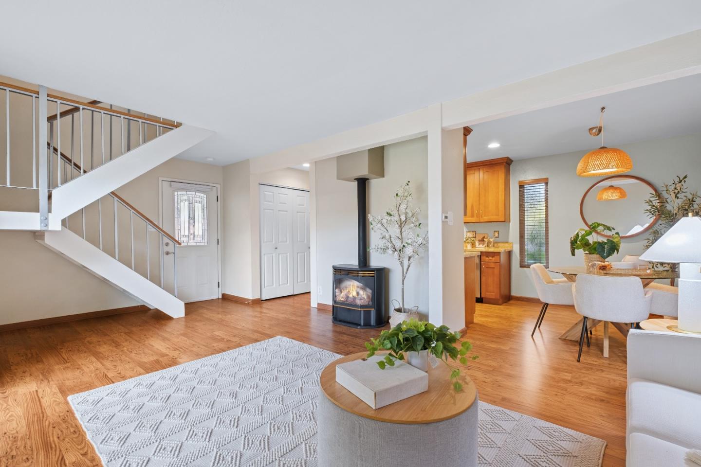 2524 West Middlefield Road Mountain View, CA 94043 - Photo 14 of 47 Gallery Image 14