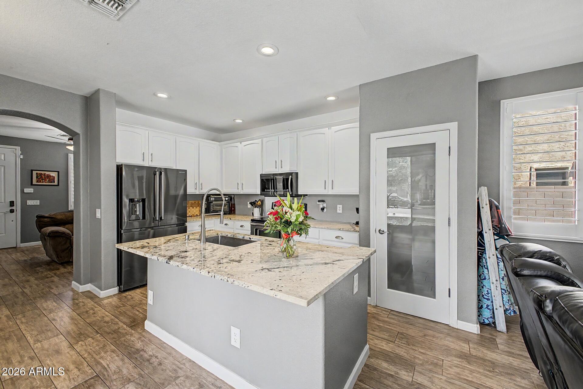 3635 East Sundance Avenue Gilbert, AZ 85297 - Photo 11 of 40 14 - Sundance