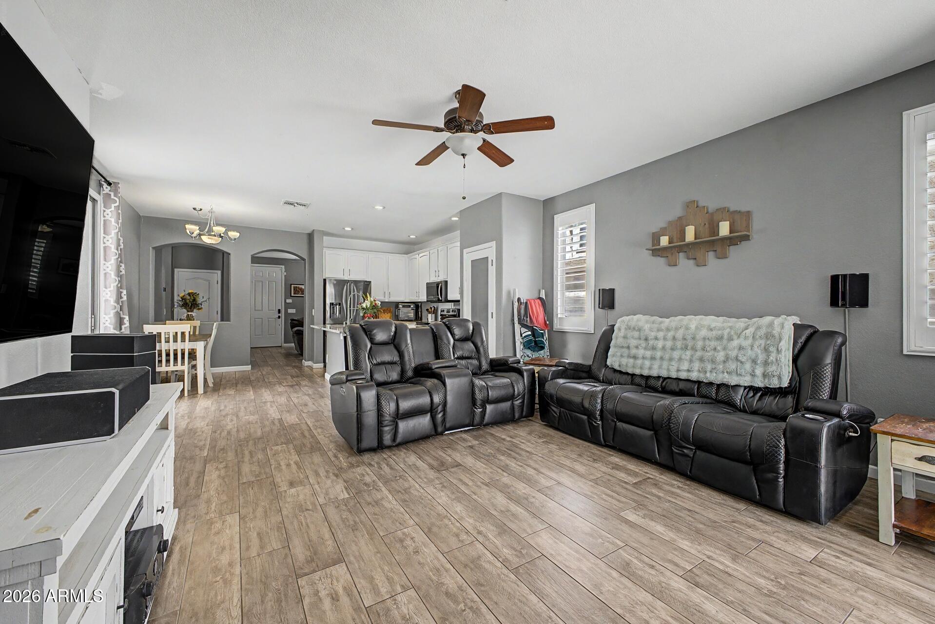 3635 East Sundance Avenue Gilbert, AZ 85297 - Photo 5 of 40 07 - Sundance