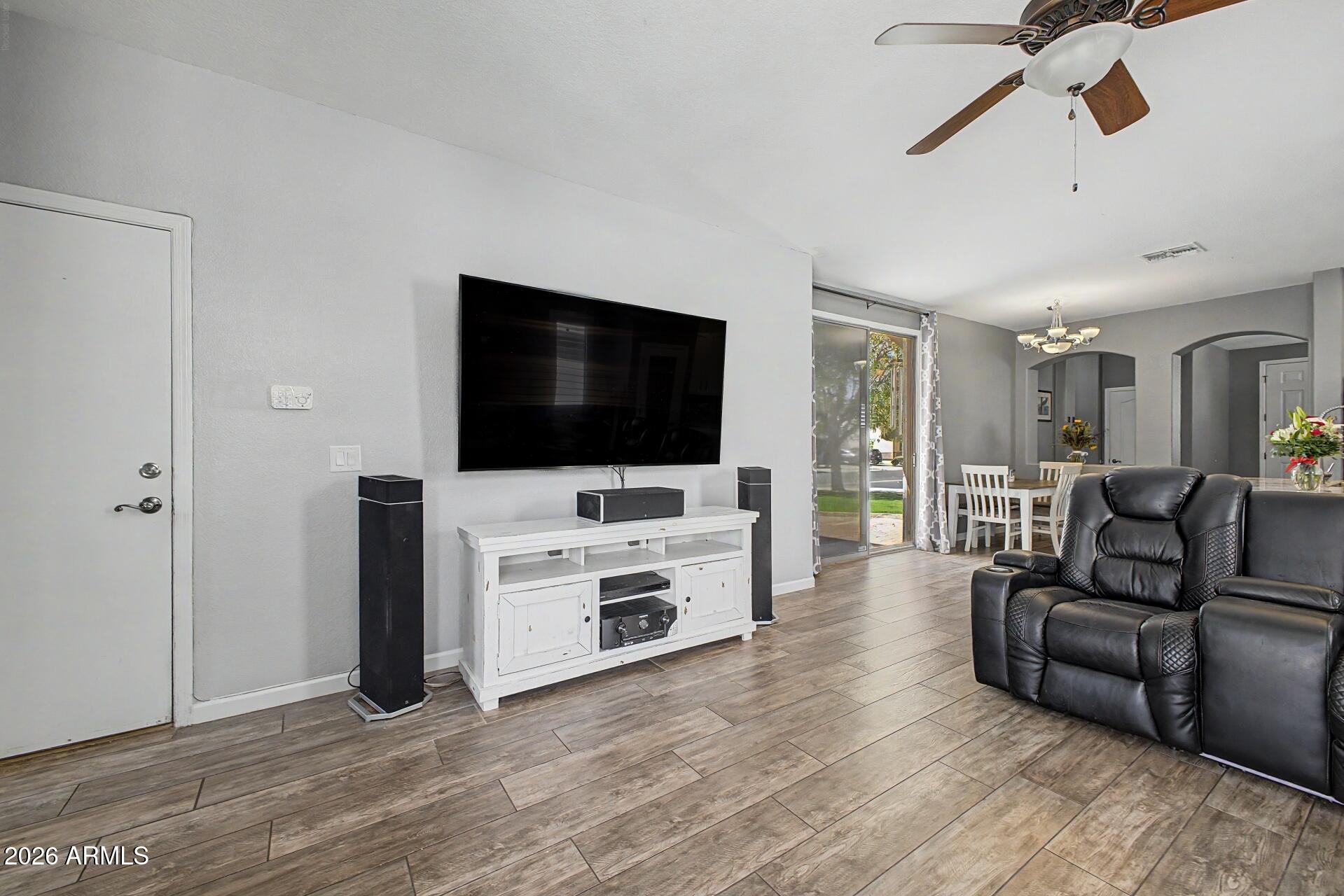 3635 East Sundance Avenue Gilbert, AZ 85297 - Photo 7 of 40 08 - Sundance