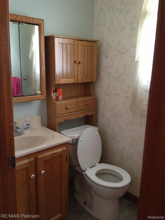 5563 Layton Road Fowlerville, MI 48836 - Photo 21 of 25 2nd Bathroom.jpeg
