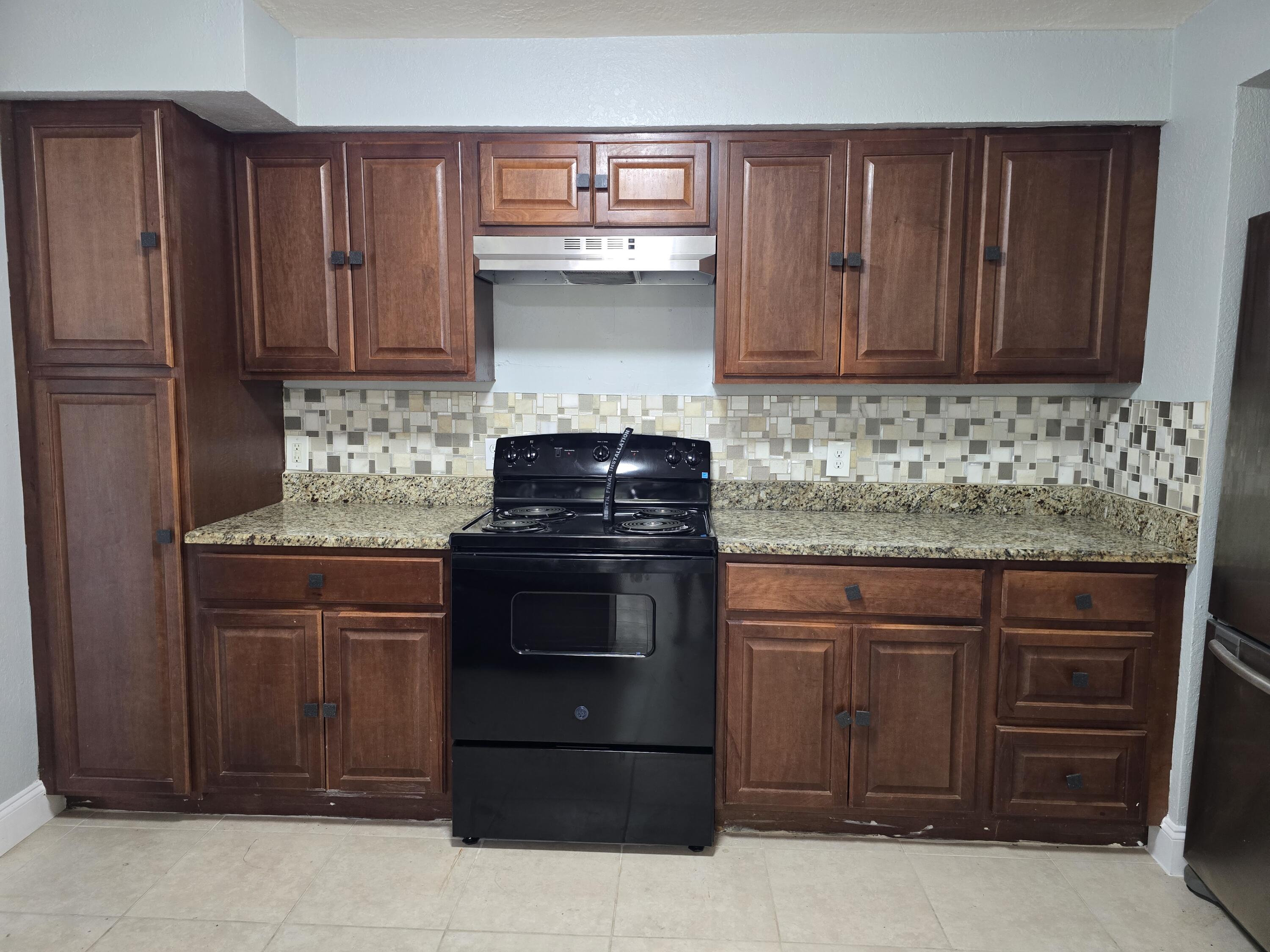 580 Wendell Road Fort Pierce, FL 34950 - Photo 7 of 25 20260617_090434 (1)