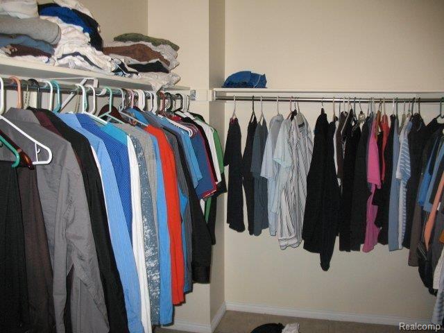 65 Ridge Field Court Oxford, MI 48371 - Photo 14 of 24 Master Closet.JPG
