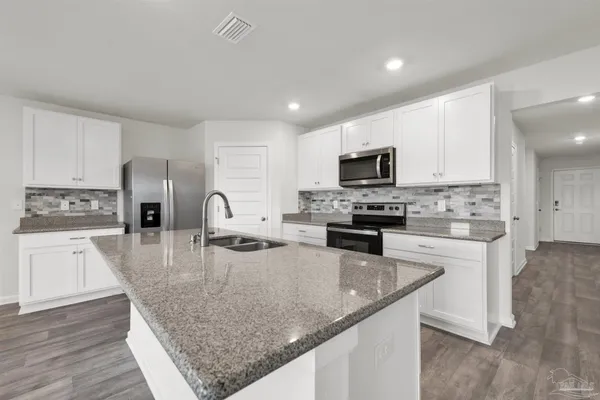 $2,150 | 5557 Galahad Trail, Milton, FL 32583