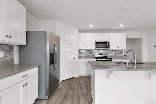 $2,150 | 5557 Galahad Trail, Milton, FL 32583