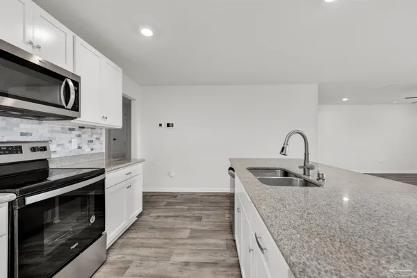 $2,150 | 5557 Galahad Trail, Milton, FL 32583