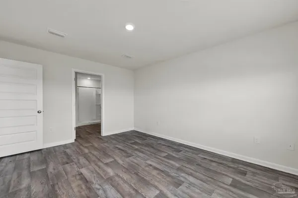 $2,150 | 5557 Galahad Trail, Milton, FL 32583