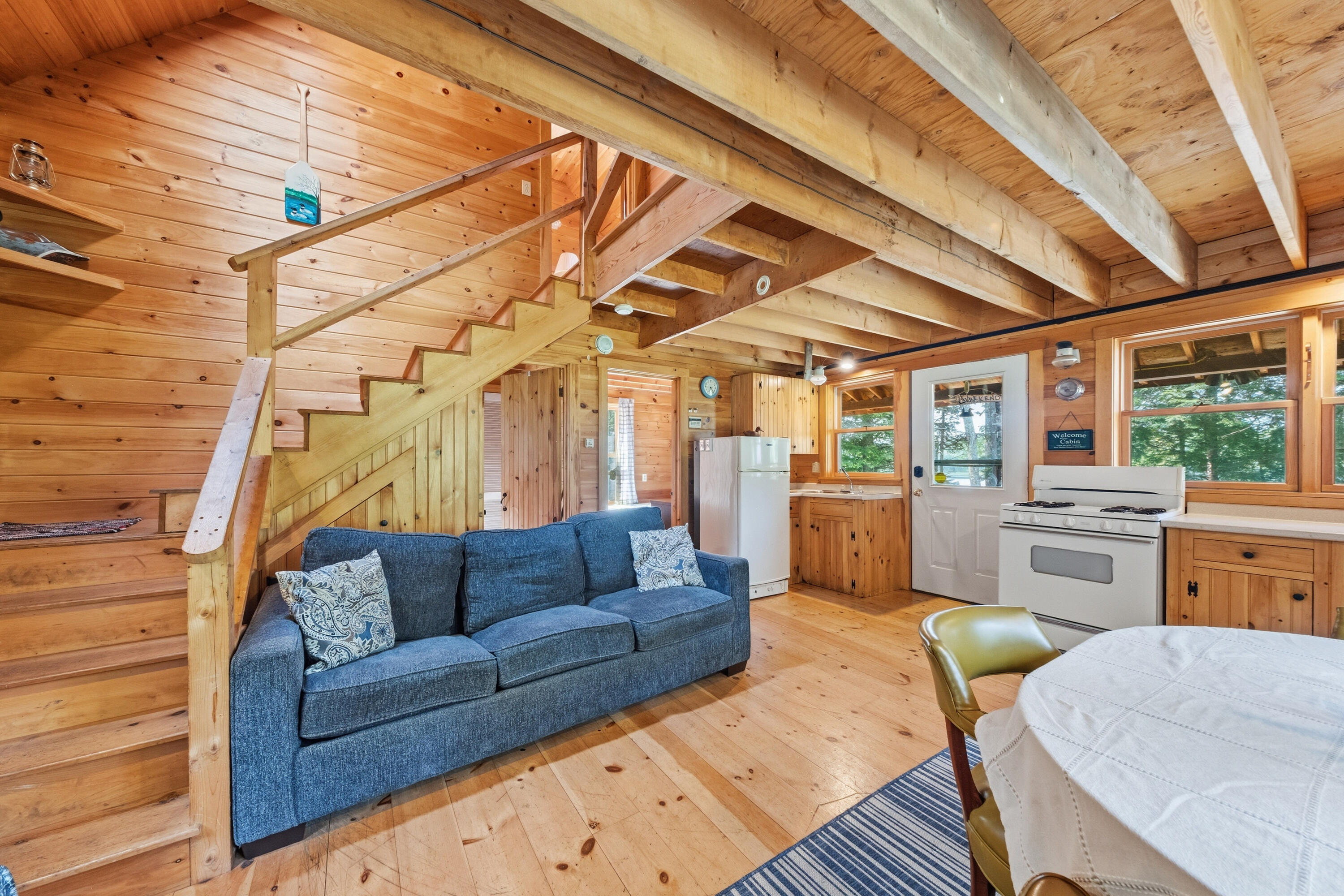 660 Sprague Road Waldoboro, ME 04572 - Photo 17 of 45 Open living/dining/kitchen