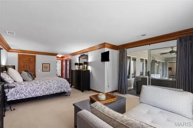 $439,900 | 14300 East Conway Meadows Court, Unit 101, Chesterfield, MO 63017