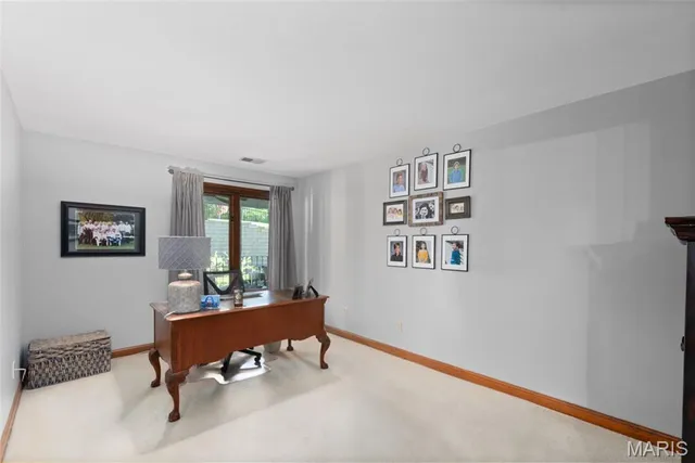 $439,900 | 14300 East Conway Meadows Court, Unit 101, Chesterfield, MO 63017