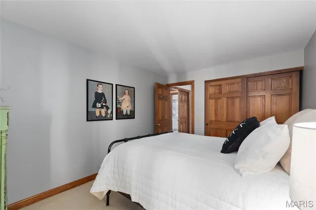 $439,900 | 14300 East Conway Meadows Court, Unit 101, Chesterfield, MO 63017