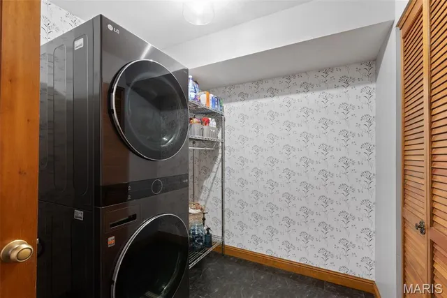 $439,900 | 14300 East Conway Meadows Court, Unit 101, Chesterfield, MO 63017