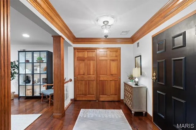 $439,900 | 14300 East Conway Meadows Court, Unit 101, Chesterfield, MO 63017