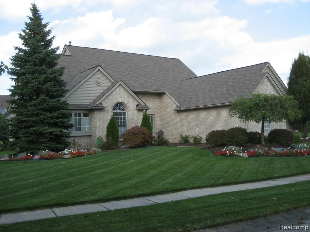 47057 Mornington Road Canton, MI 48188 - Photo 1 of 32 Front 2.jpg