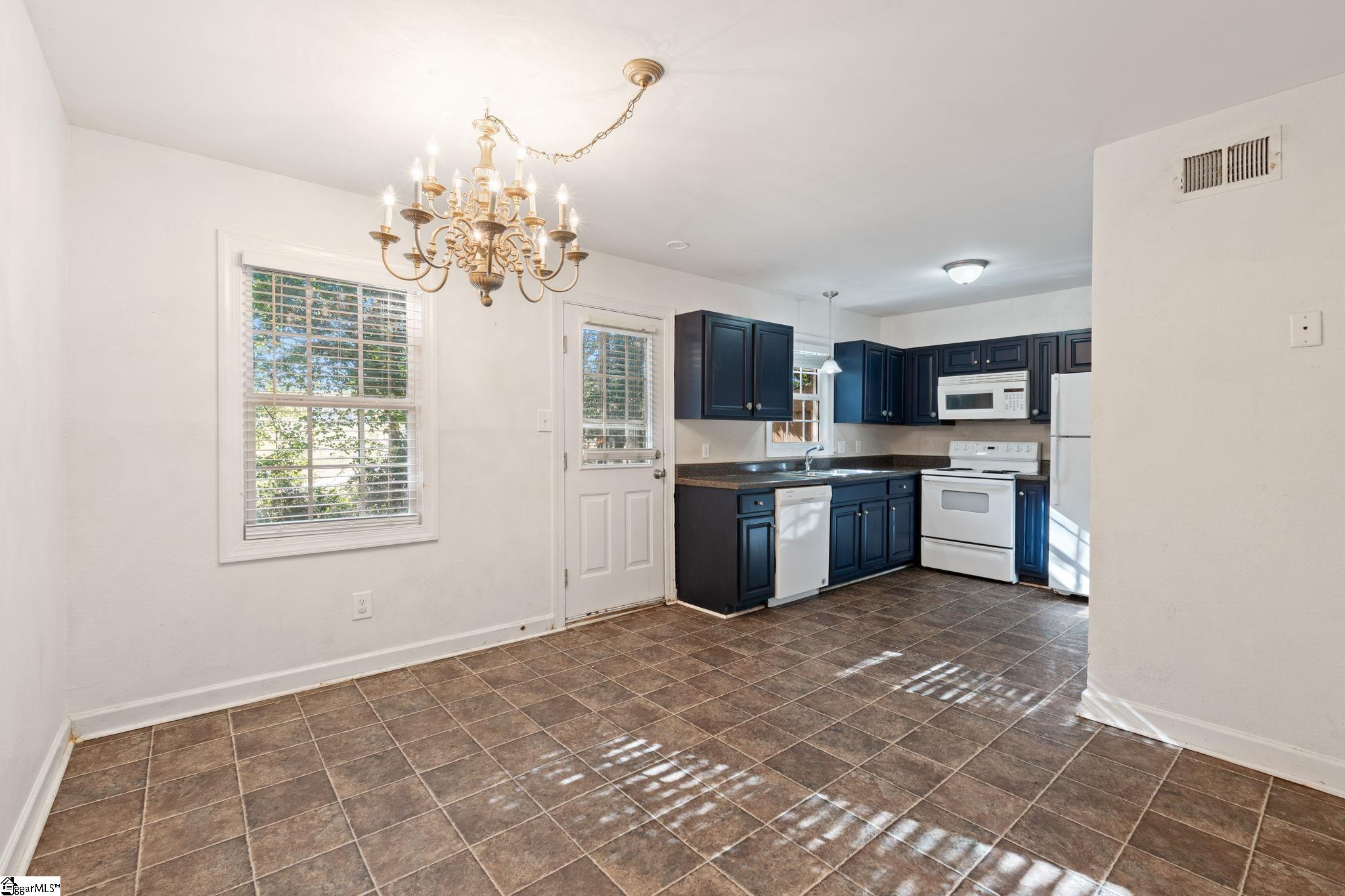 3 Ruby Bay Lane Simpsonville, SC 29681 - Photo 7 of 24