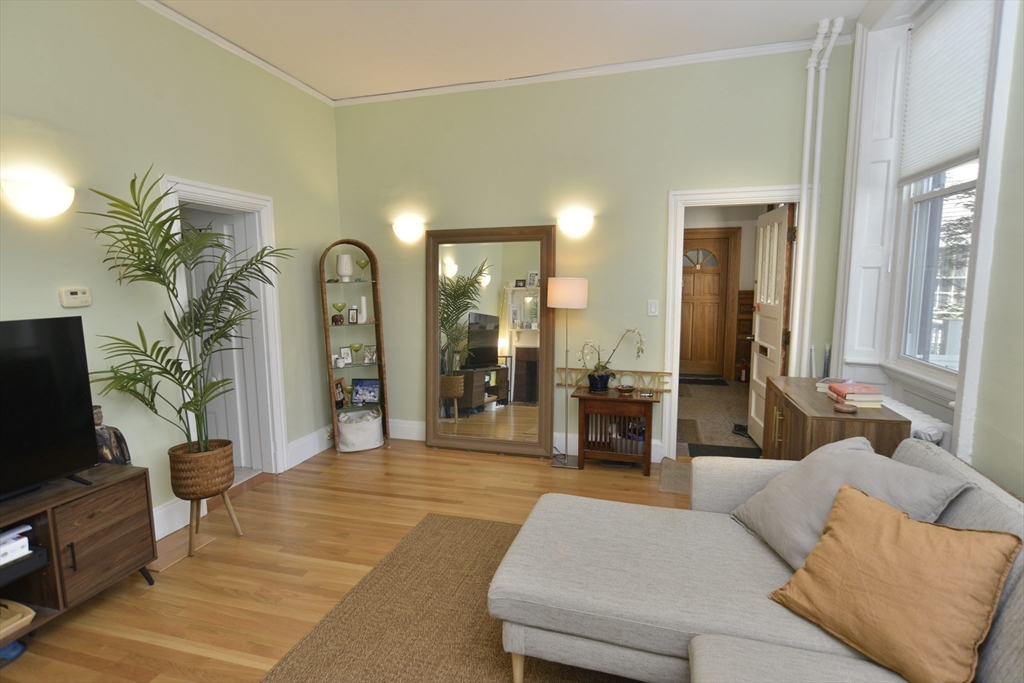 26 Grovenor Road, Unit 1 Boston, MA 02130 - Photo 5 of 23 Gallery Image 5