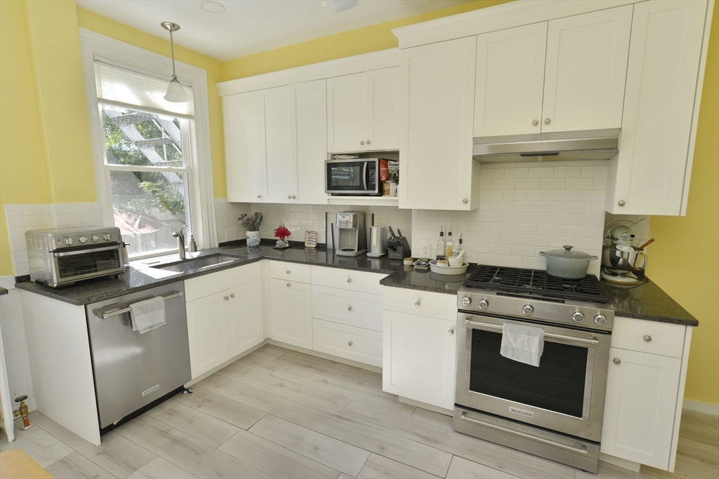 26 Grovenor Road, Unit 1 Boston, MA 02130 - Photo 6 of 23 Gallery Image 6