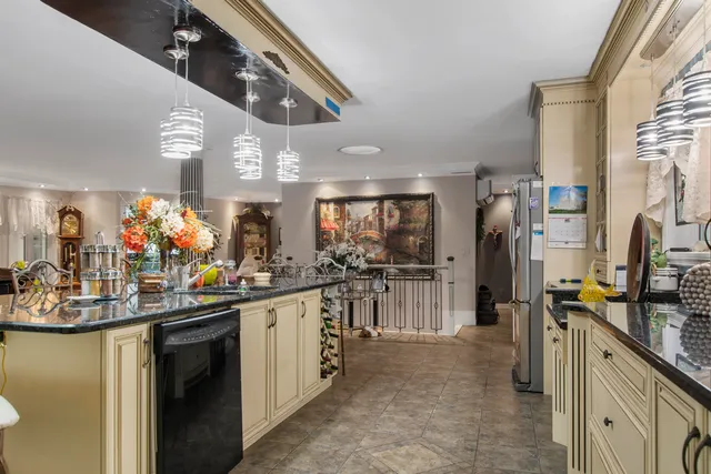 $699,900 | 128 Fuller Drive, Canaan, VT 05903