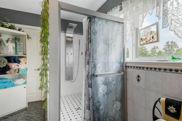 $699,900 | 128 Fuller Drive, Canaan, VT 05903