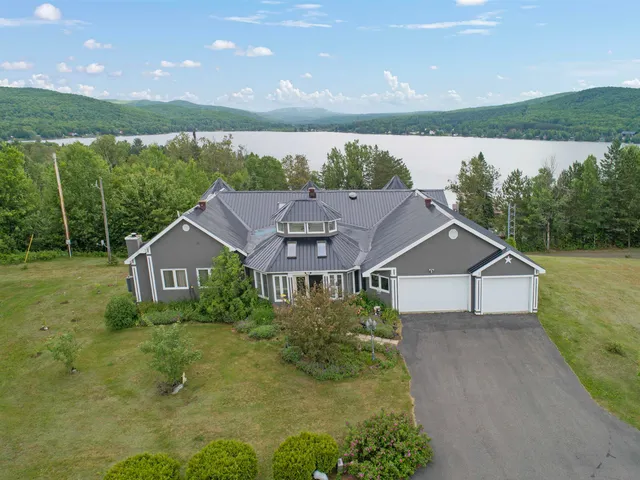 $699,900 | 128 Fuller Drive, Canaan, VT 05903