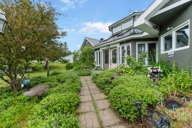 $699,900 | 128 Fuller Drive, Canaan, VT 05903