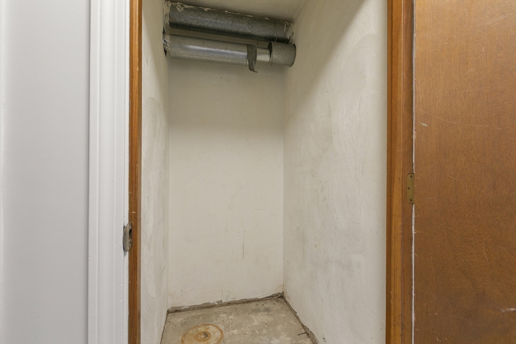7 Hallmark Gardens, Unit 7 Burlington, MA 01803 - Photo 12 of 21