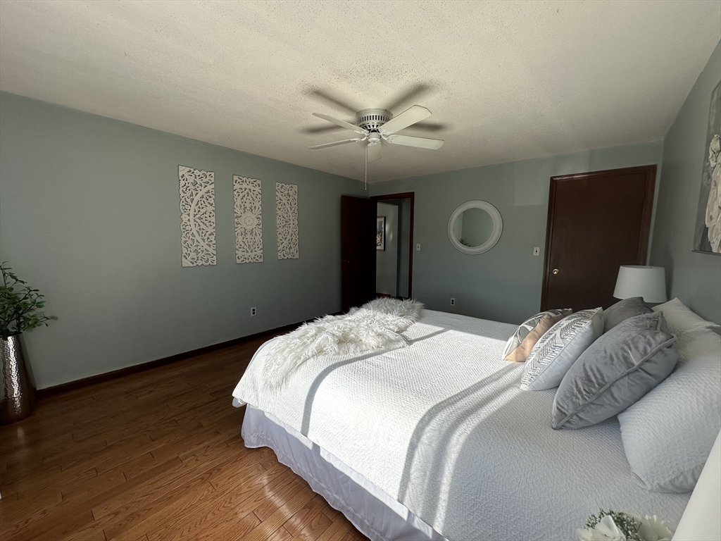 7 Hallmark Gardens, Unit 7 Burlington, MA 01803 - Photo 7 of 21