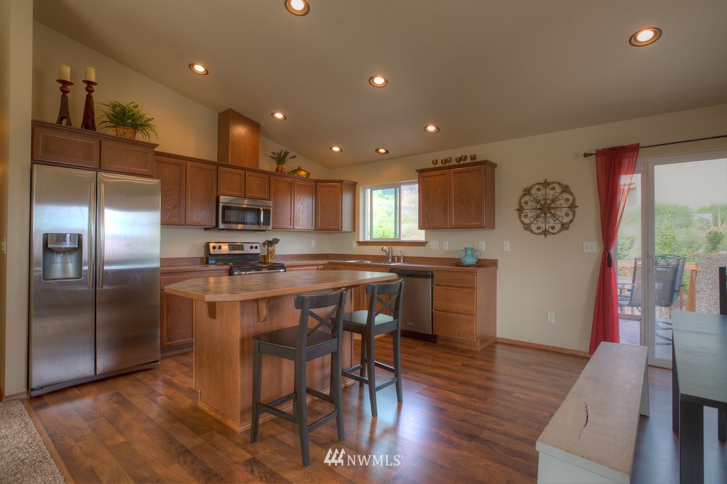 2155 Citation Loop Wenatchee, WA 98801 - Photo 3 of 15 Gallery Image 3