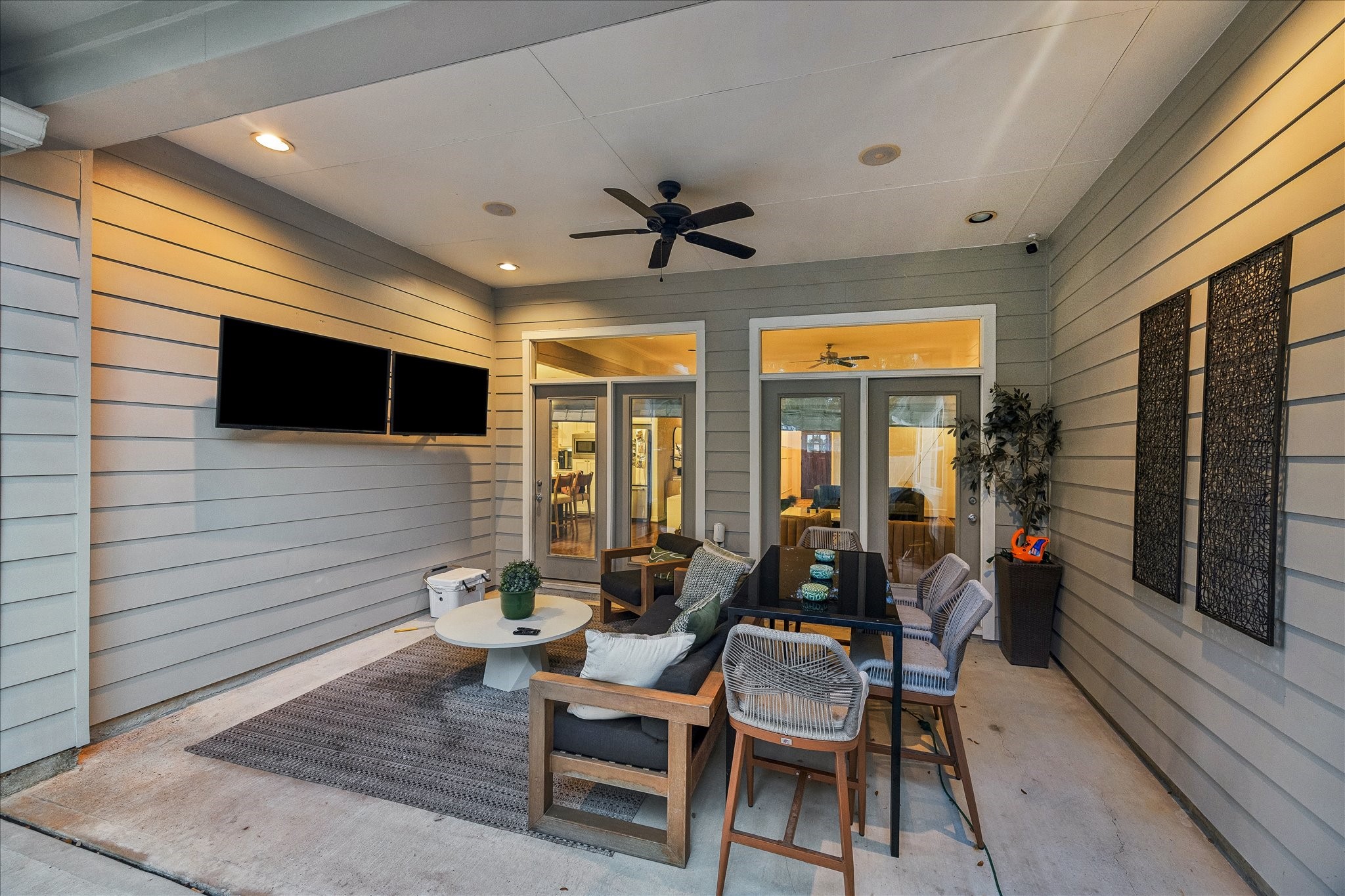 1329 Richelieu Lane Houston, TX 77018 - Photo 27 of 39 Large covered back patio is a bonus additinal living area