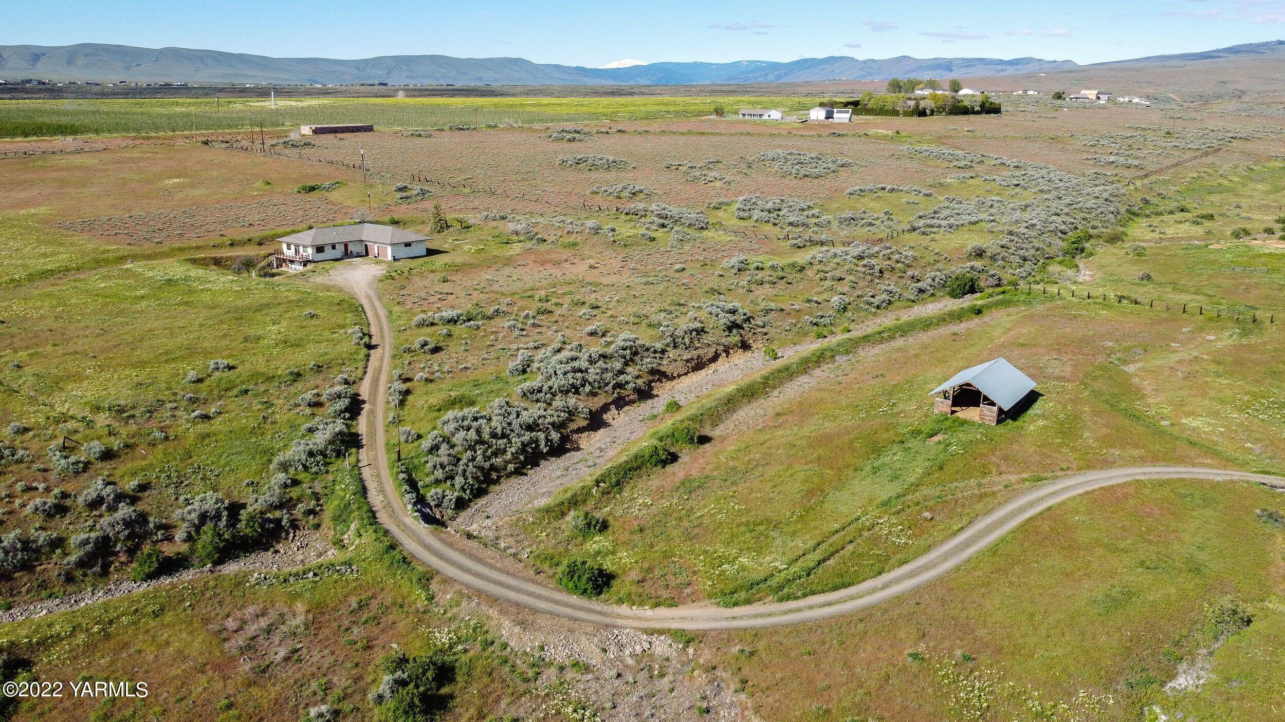 2450 Cook Road Yakima, WA 98908 - Photo 46 of 52 a view of a lake view