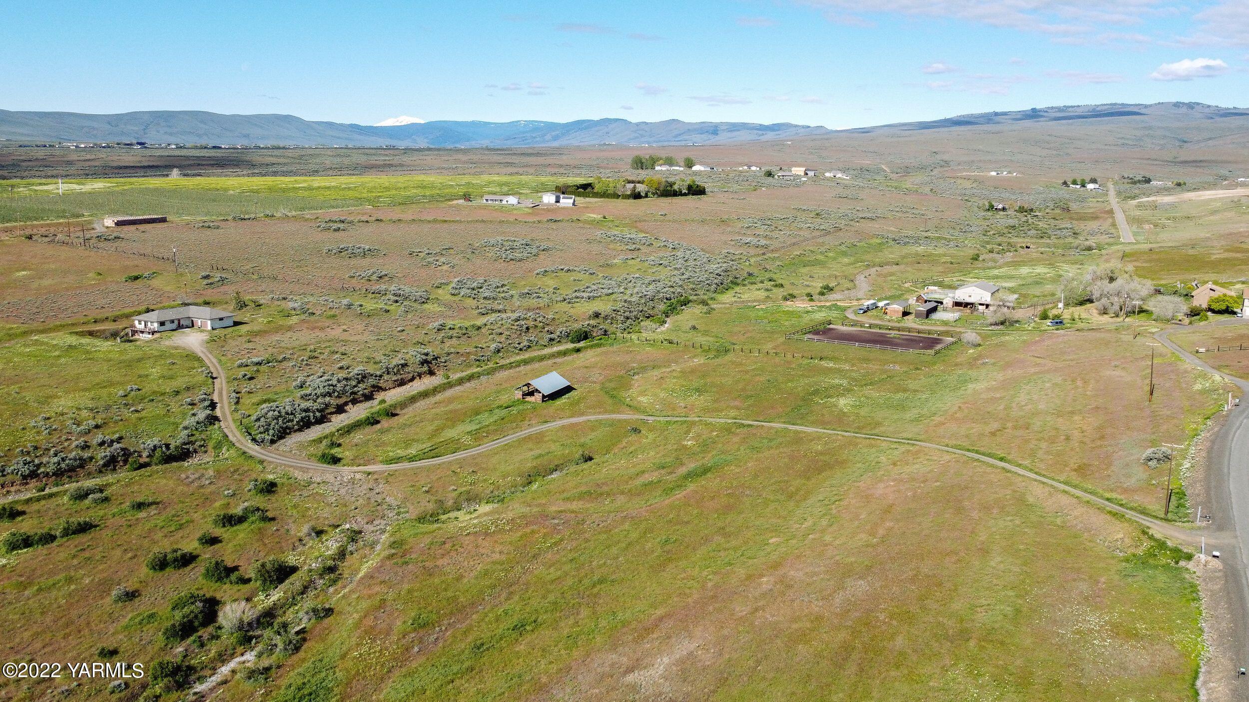 2450 Cook Road Yakima, WA 98908 - Photo 48 of 52 a view of an ocean view