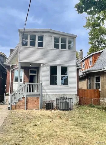 $244,900 | 2004 Nebraska Avenue, St. Louis, MO 63104