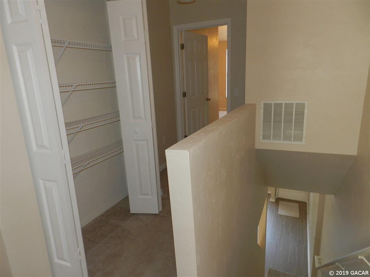 3901 Southwest 20th Avenue Gainesville, FL 32607 - Photo 12 of 18