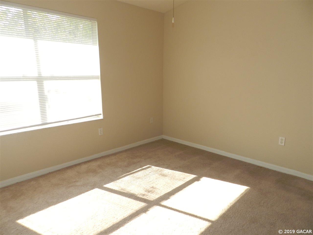 3901 Southwest 20th Avenue Gainesville, FL 32607 - Photo 10 of 18