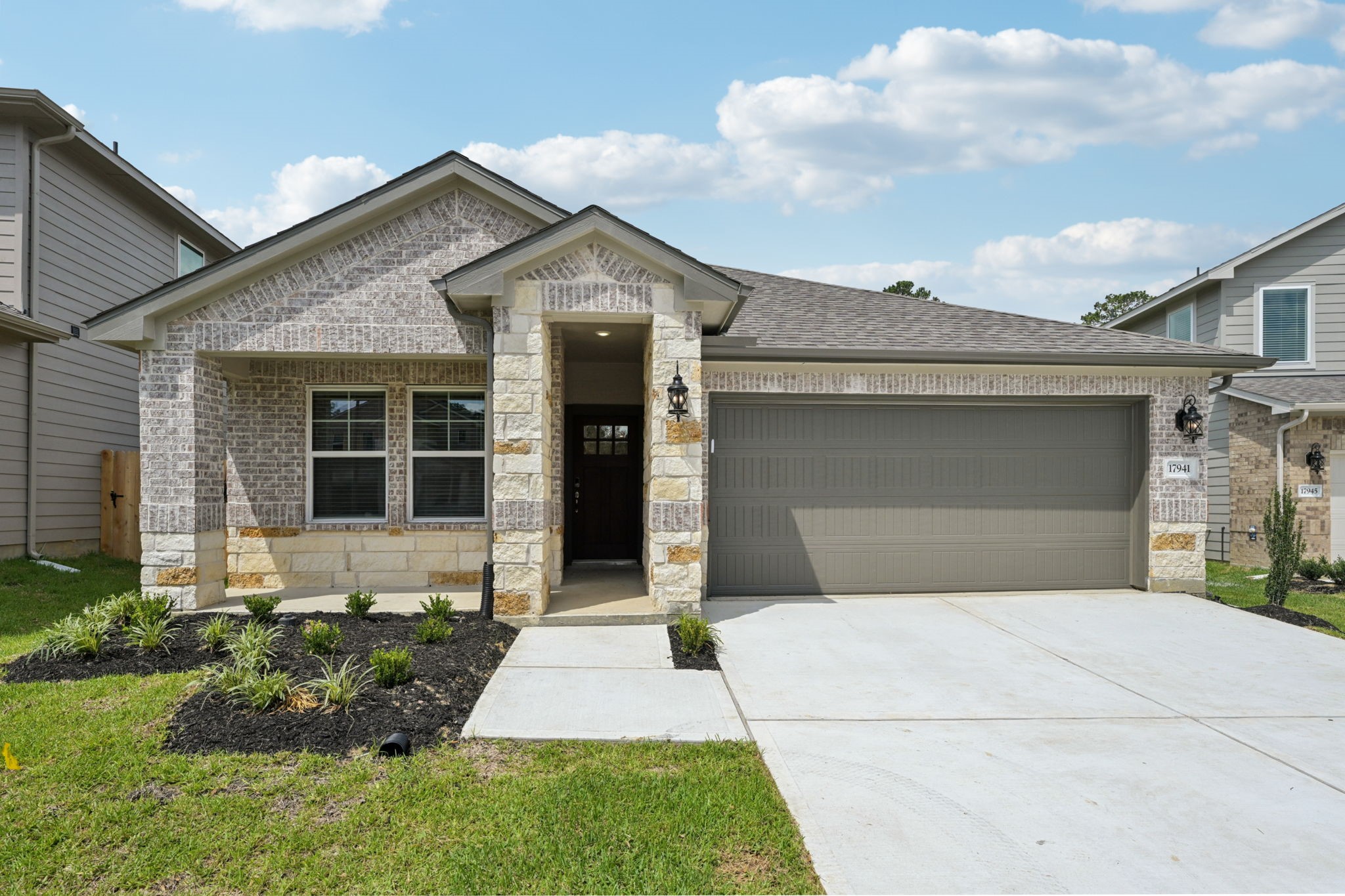 Photo is not of the actual home, but is an inspirational photo of builder’s model home and may depict options, furnishings, and/or decorator features that are not included
