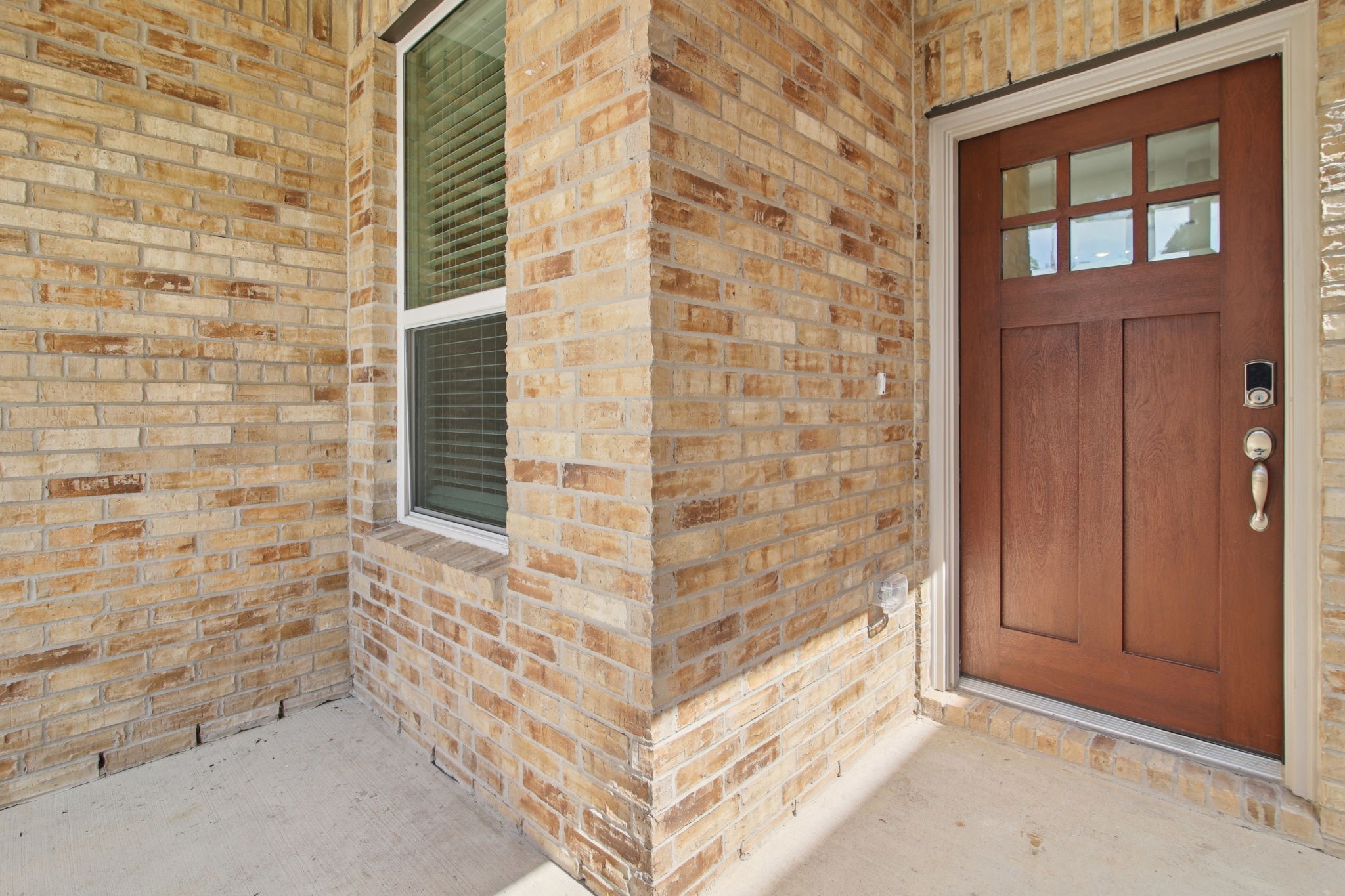 259 Charles Rdg Drive Montgomery, TX 77316 - Photo 2 of 44 Photo is not of the actual home, but is an inspirational photo of builder’s model home and may depict options, furnishings, and/or decorator features that are not included