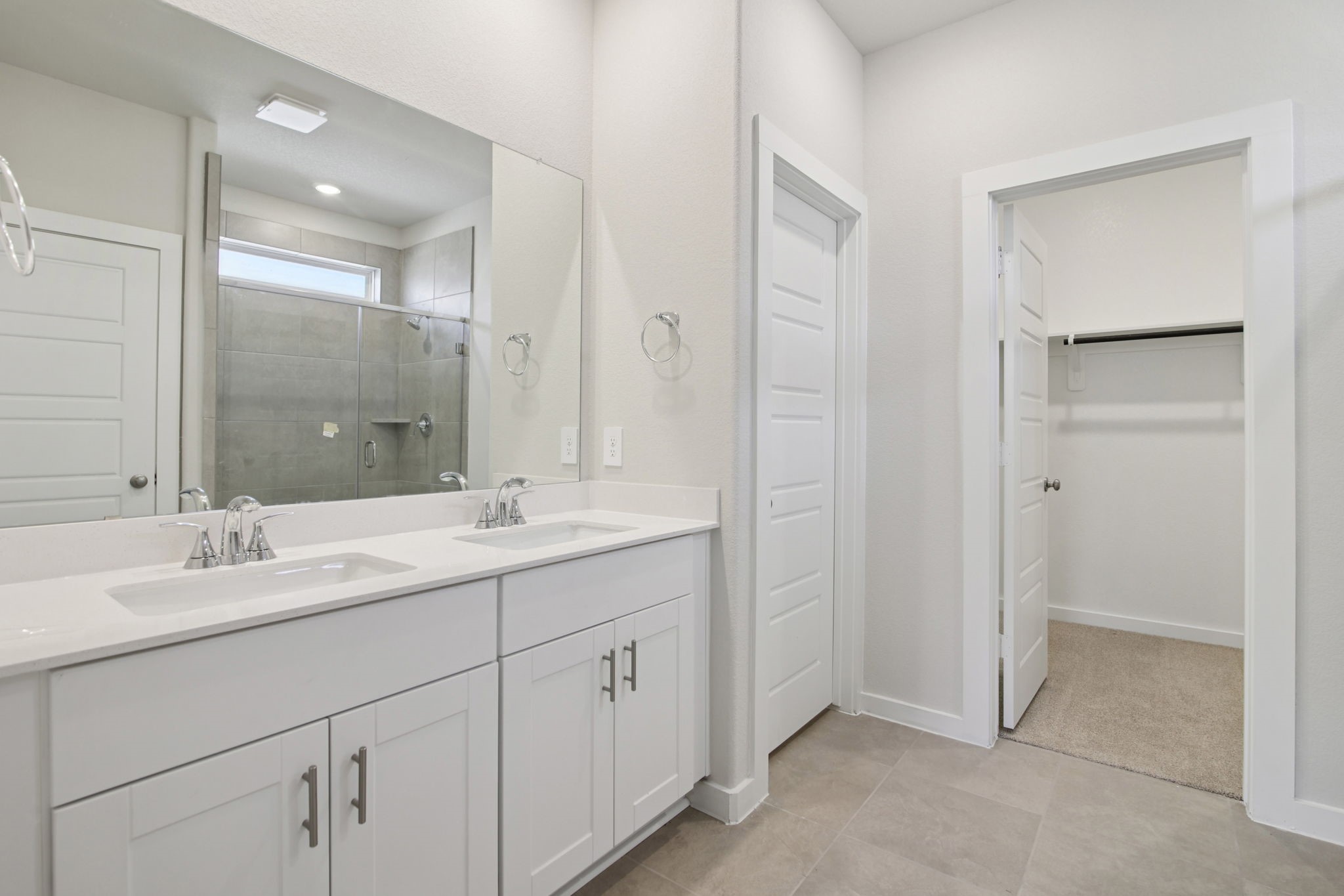 259 Charles Rdg Drive Montgomery, TX 77316 - Photo 26 of 44 Photo is not of the actual home, but is an inspirational photo of builder’s model home and may depict options, furnishings, and/or decorator features that are not included