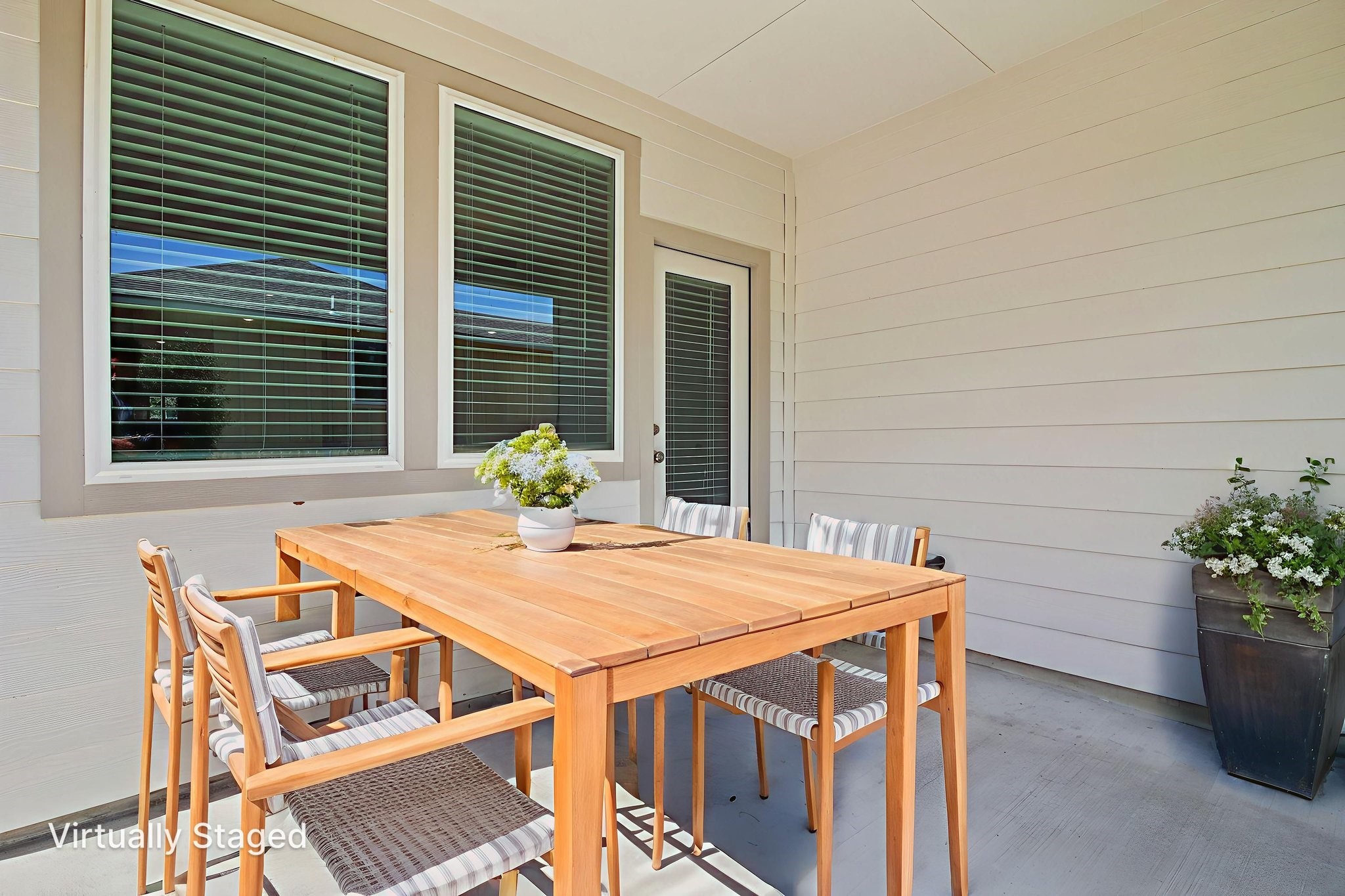 259 Charles Rdg Drive Montgomery, TX 77316 - Photo 30 of 44 Photo is not of the actual home, but is an inspirational photo of builder’s model home and may depict options, furnishings, and/or decorator features that are not included