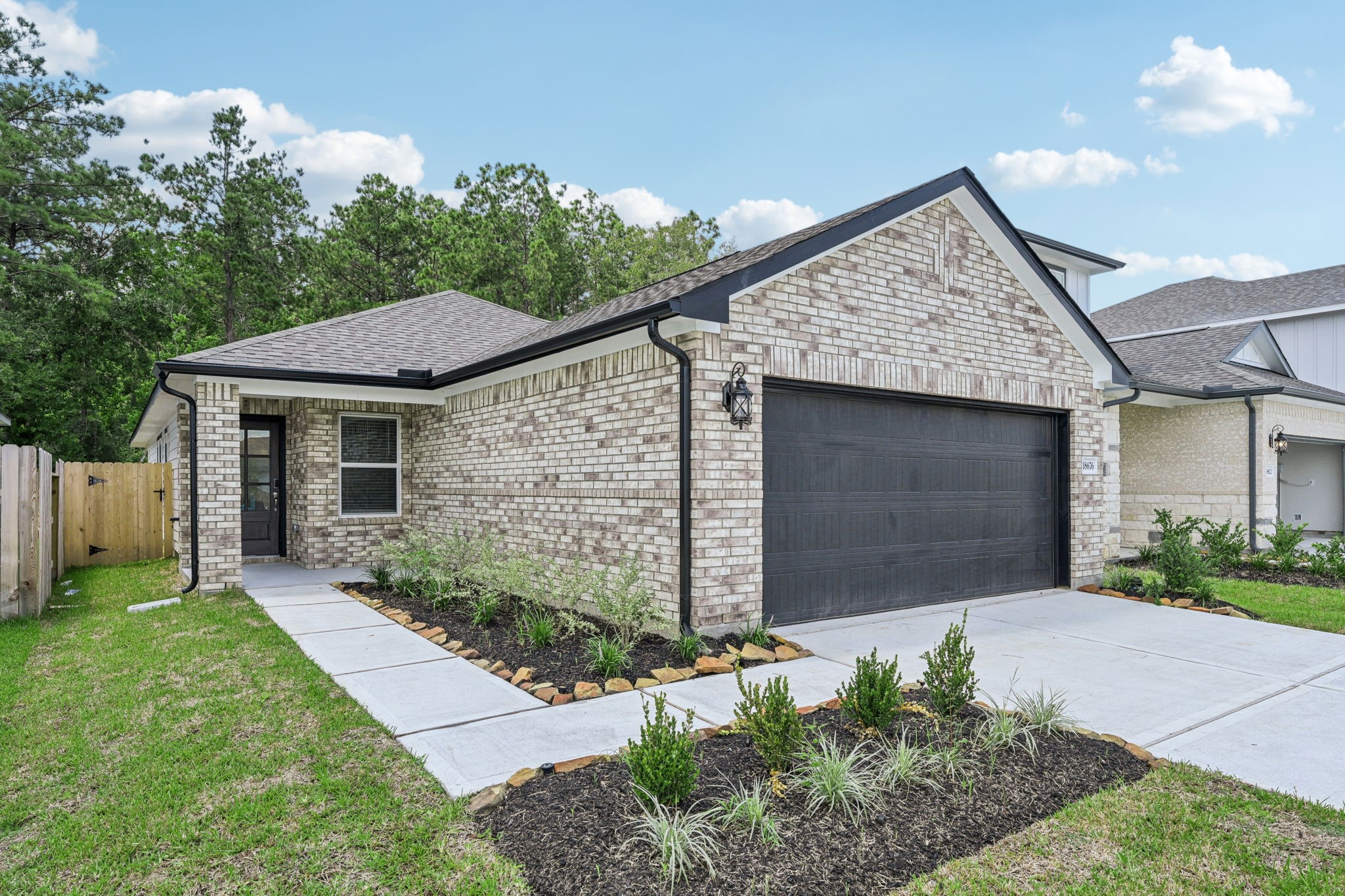 259 Charles Rdg Drive Montgomery, TX 77316 - Photo 35 of 44 Photo is not of the actual home, but is an inspirational photo of builder’s model home and may depict options, furnishings, and/or decorator features that are not included