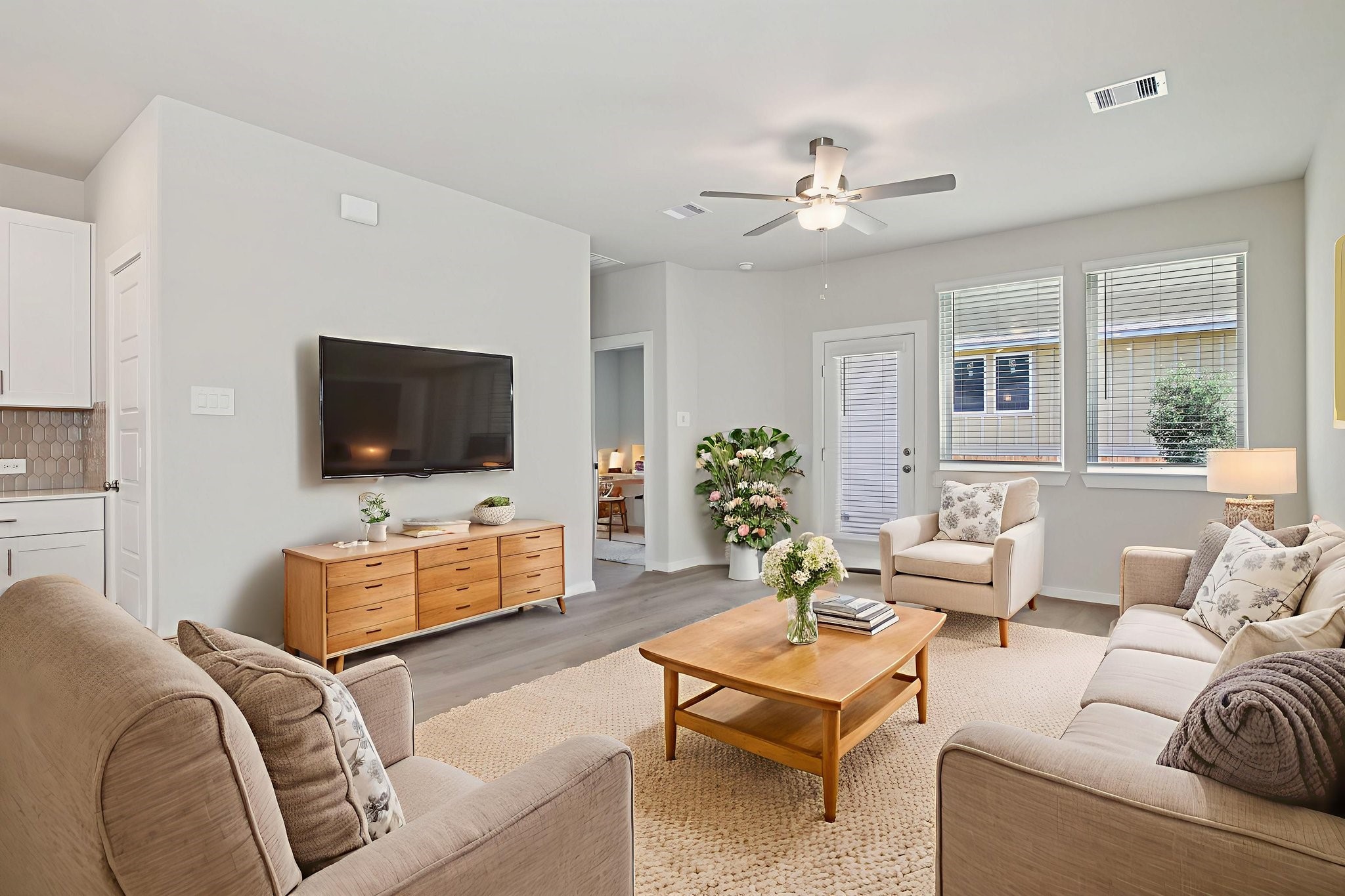 259 Charles Rdg Drive Montgomery, TX 77316 - Photo 6 of 44 Photo is not of the actual home, but is an inspirational photo of builder’s model home and may depict options, furnishings, and/or decorator features that are not included