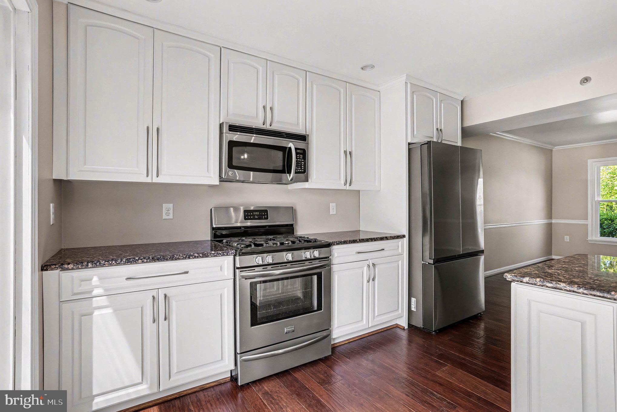 3 Perry Ridge Court Baltimore, MD 21237 - Photo 7 of 31 Modern kitchen with sleek finishes.